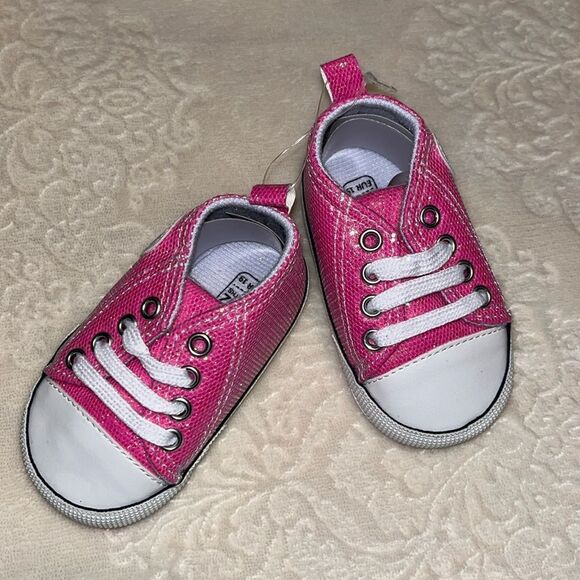 BABY GIRLS NWT SIZE 6-12 MONTHS PINK GLITTER LACE UP WALKING SHOES - Picture 1 of 4